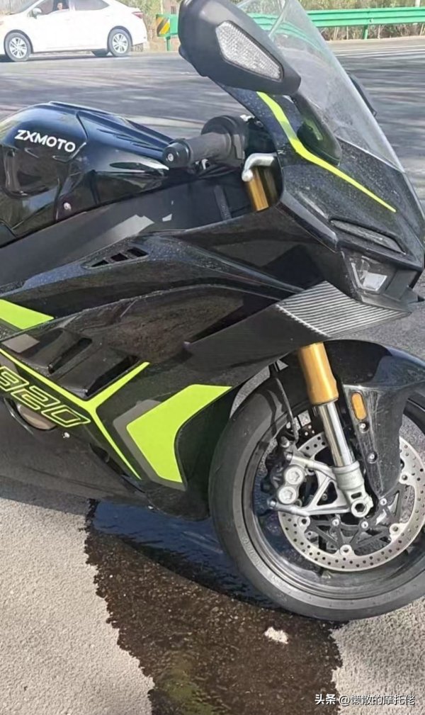 配资交流论坛网站 张雪回应：820RR爆缸是发动机问题，换新车还是退钱，车主选